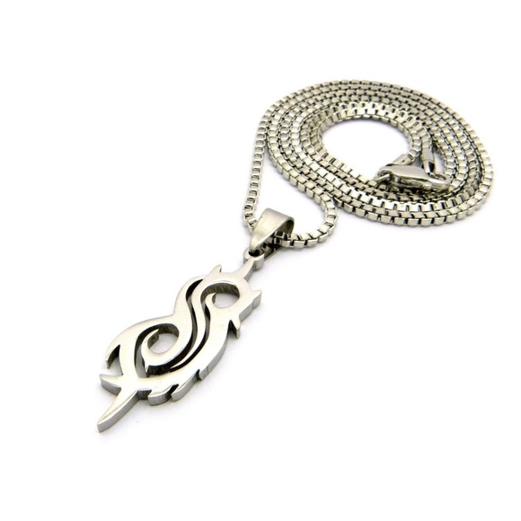 SLIPKNOT STAINLESS STEEL PENDANT WITH BOX CHAIN - Picture 3 of 4